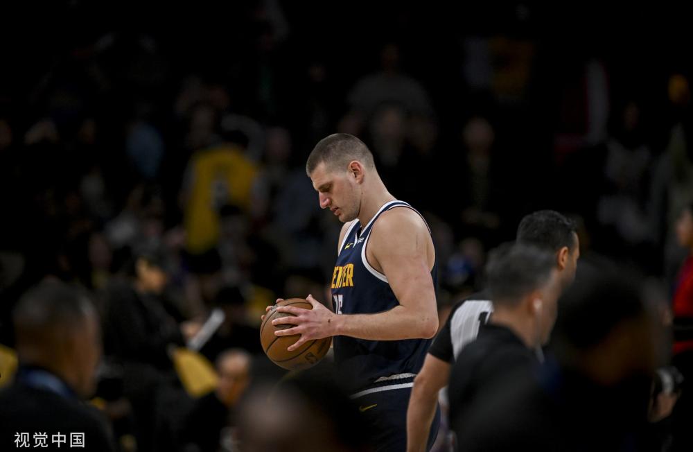 现出的强硬 现出的强硬