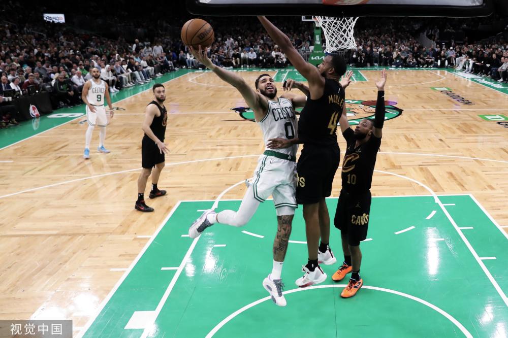 向羞怯的孩 向羞怯的孩